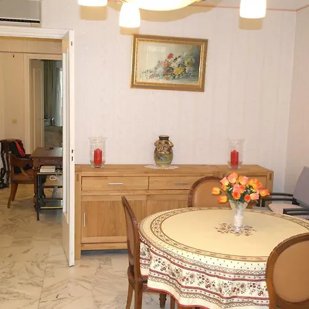Spacieux 2 Pieces Traversant, Adl Riviera Apartamento