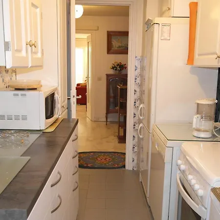 Spacieux 2 Pieces Traversant, Adl Riviera Apartment